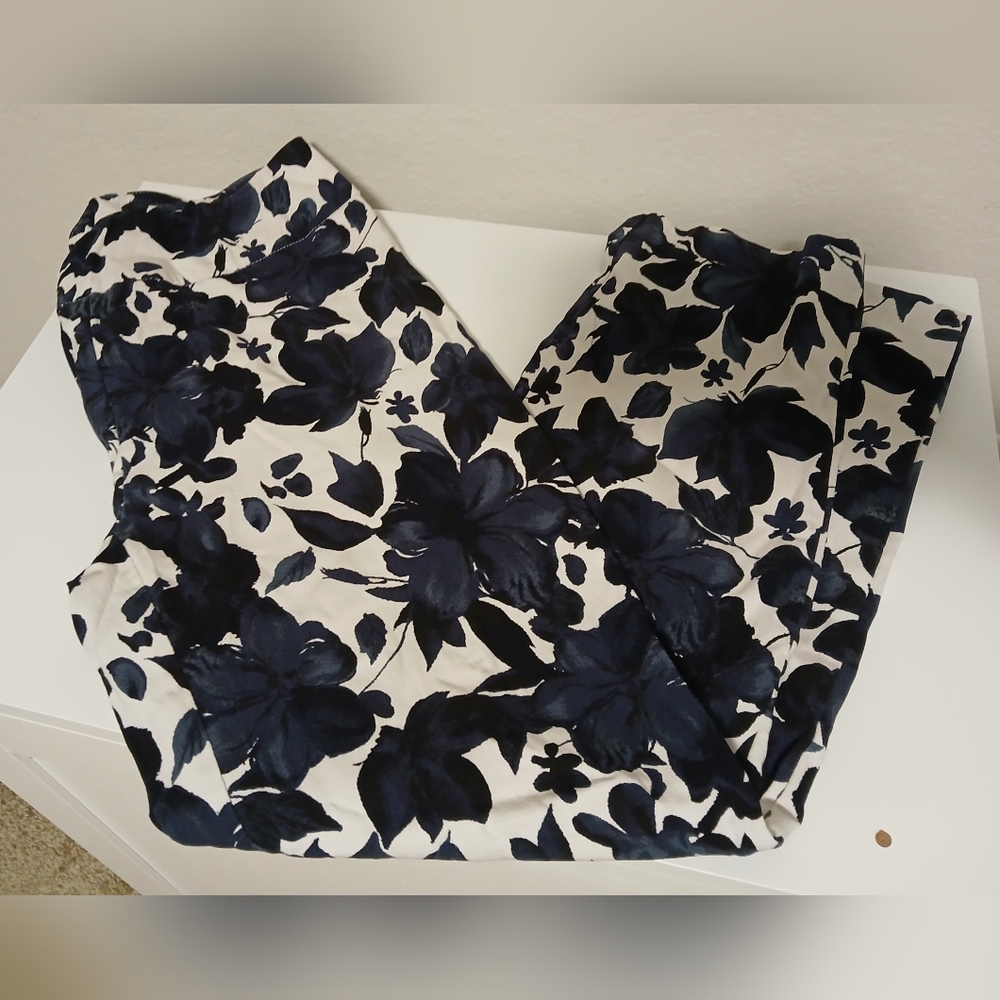 Joseph Ribkoff Floral Dress‎ Pants